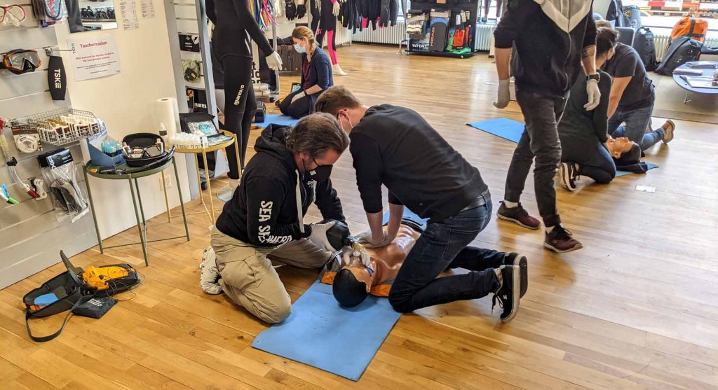 Elite Medical first aid at work pre-hospital training uk